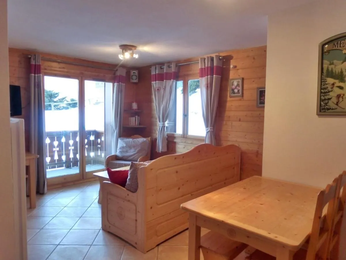 Apartment Charmant 3 Pieces Avec Terrasse, Stationnement, Animaux Acceptes A Meribel - Fr-1-411-620 Les Allues